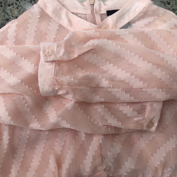 Beautiful Pink Blouse - Picture 4 of 5